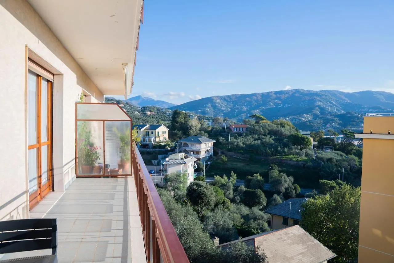 Casa Panorama: Seaview Retreat near Chiavari Center with Free Parking Apartment