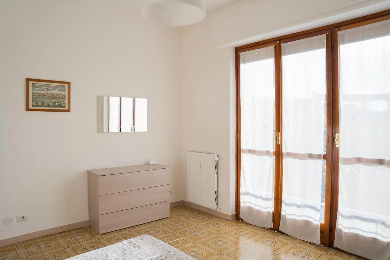 Casa Panorama: Seaview Retreat near Chiavari Center with Free Parking Apartment