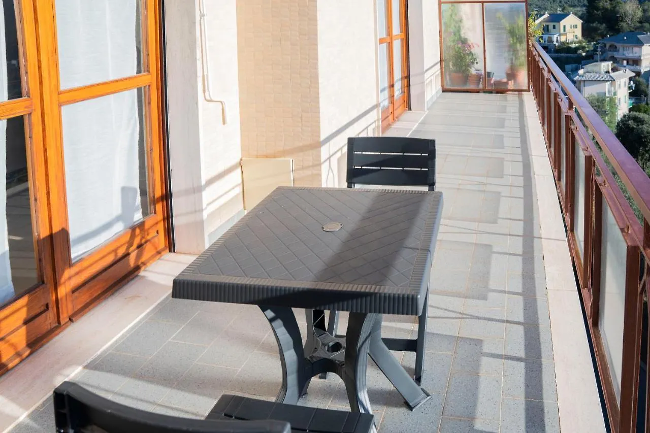 Casa Panorama: Seaview Retreat near Chiavari Center with Free Parking Apartment 0*,